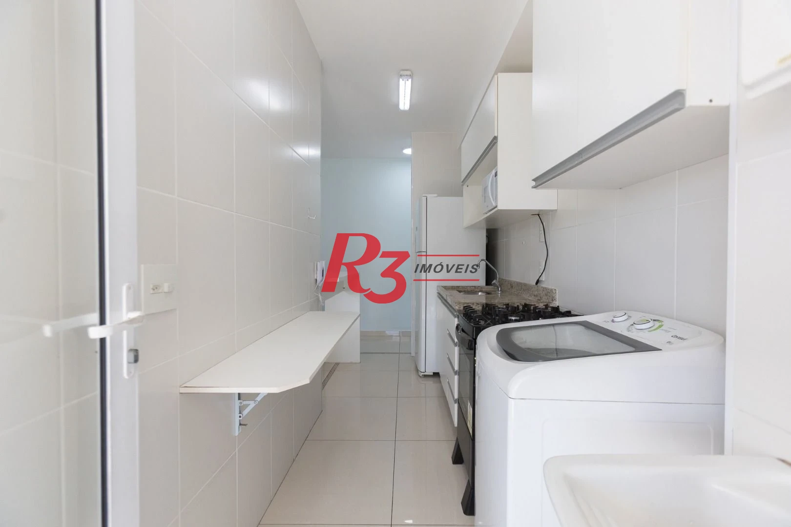 Apartamento com 2 dormitórios à venda, 66 m² por R$ 695.000,00 - José Menino - Santos/SP