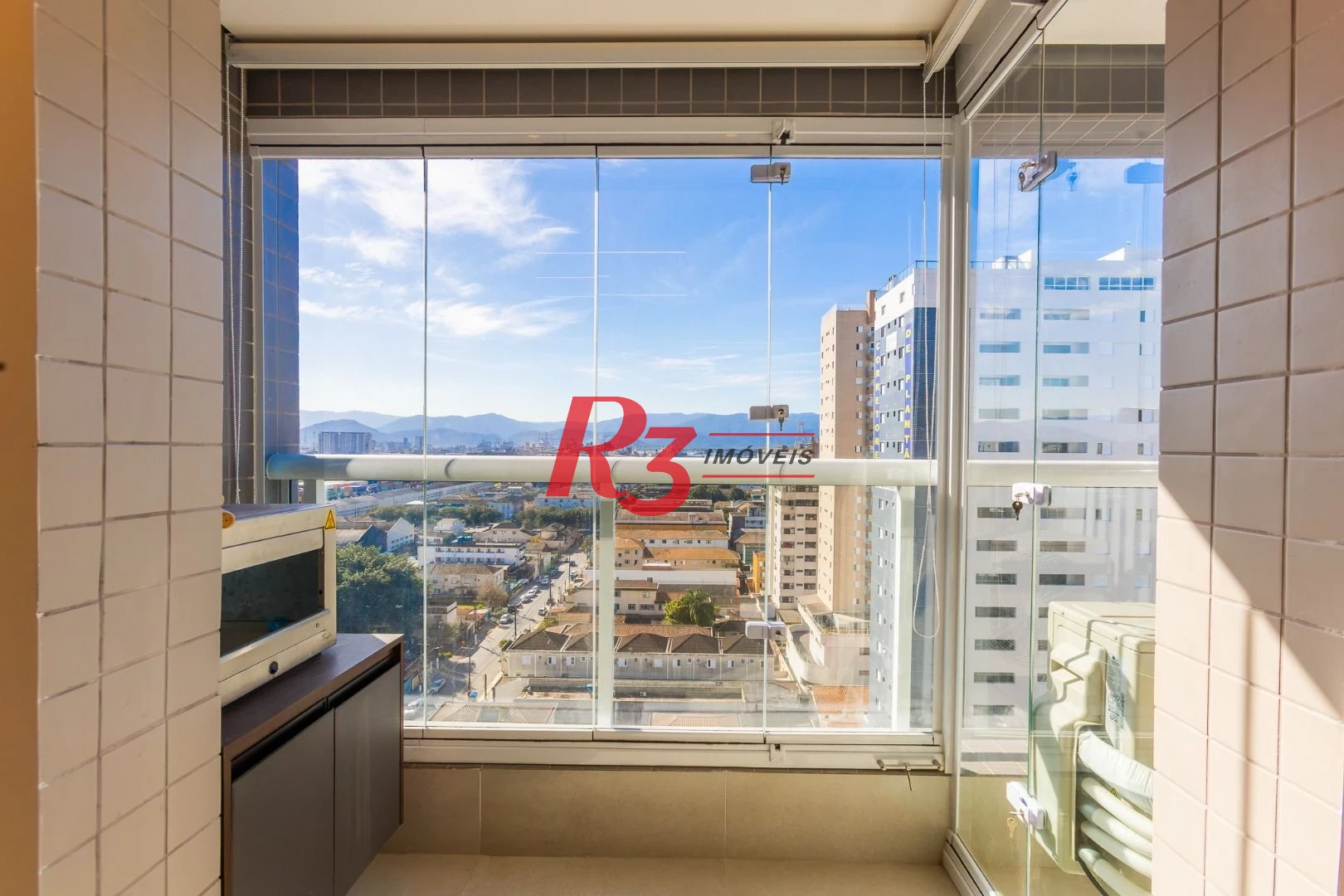 Apartamento com 2 dormitórios para alugar, 56 m² por R$ 5.500,02/mês - Macuco - Santos/SP