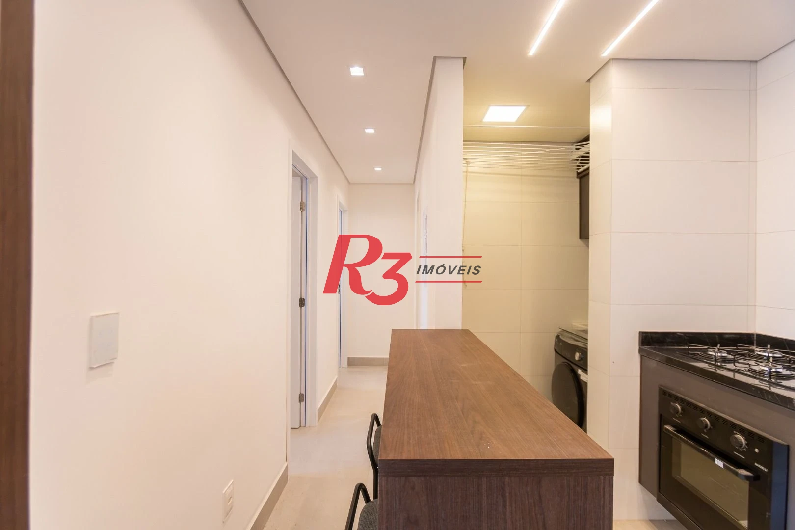 Apartamento com 2 dormitórios para alugar, 56 m² por R$ 5.500,02/mês - Macuco - Santos/SP