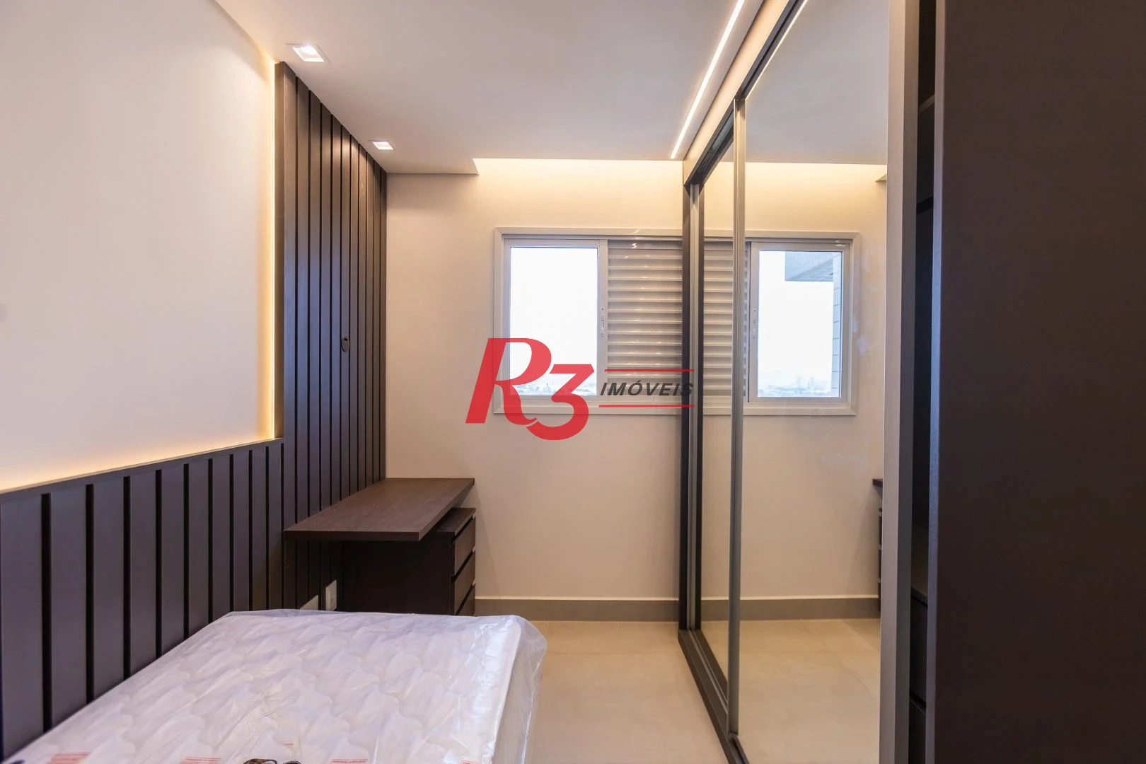 Apartamento com 2 dormitórios para alugar, 56 m² por R$ 5.500,02/mês - Macuco - Santos/SP