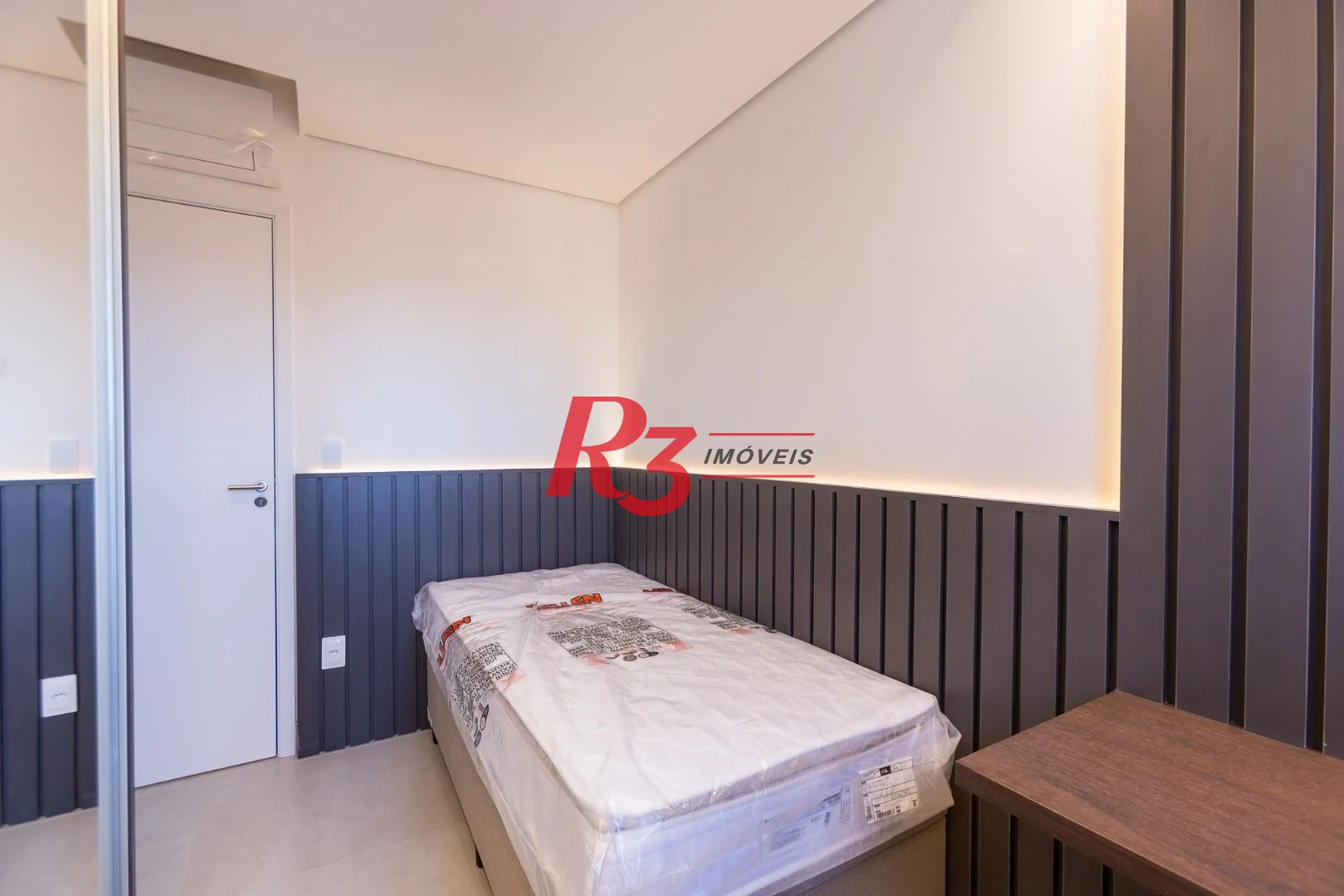 Apartamento com 2 dormitórios para alugar, 56 m² por R$ 5.500,02/mês - Macuco - Santos/SP