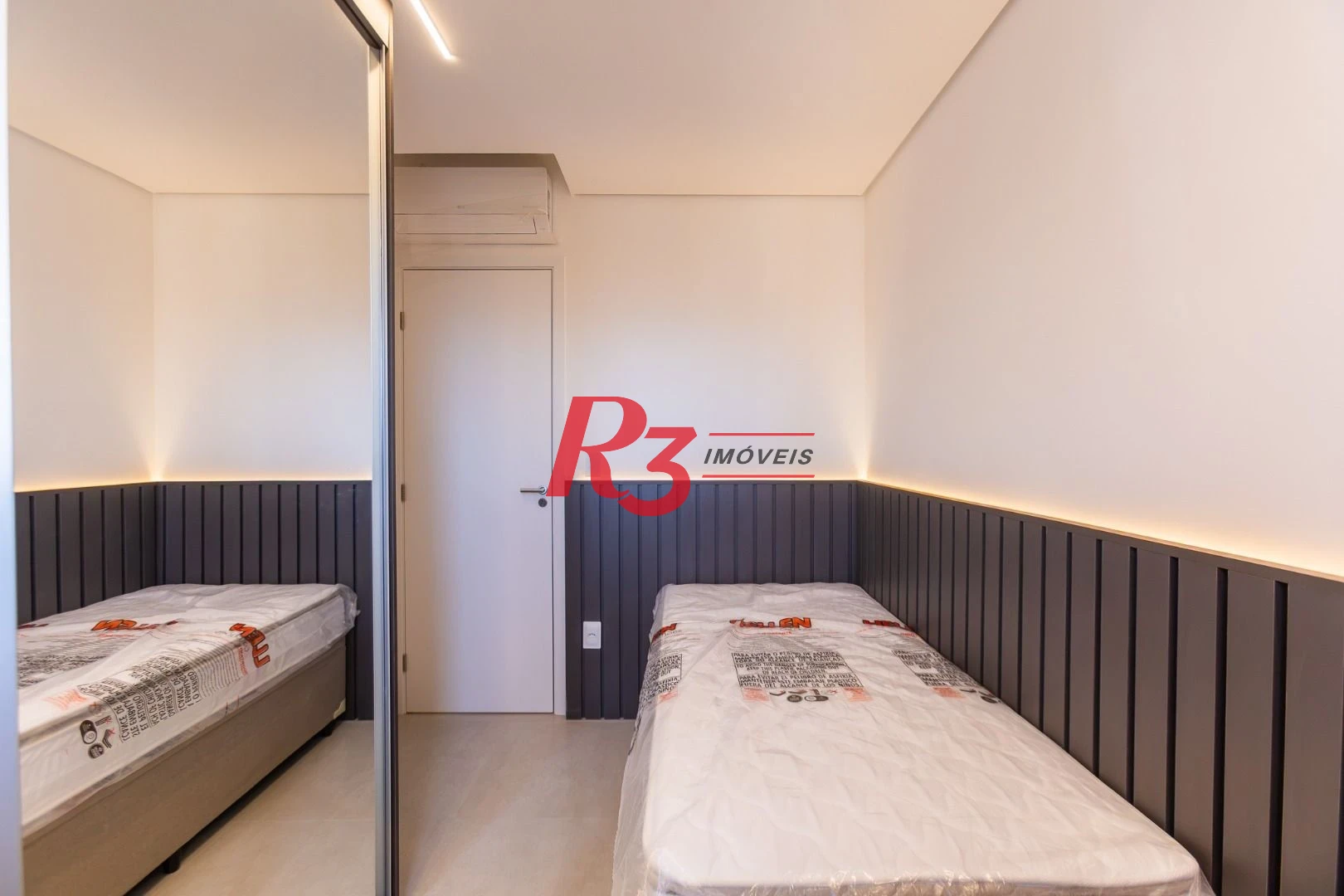 Apartamento com 2 dormitórios para alugar, 56 m² por R$ 5.500,02/mês - Macuco - Santos/SP