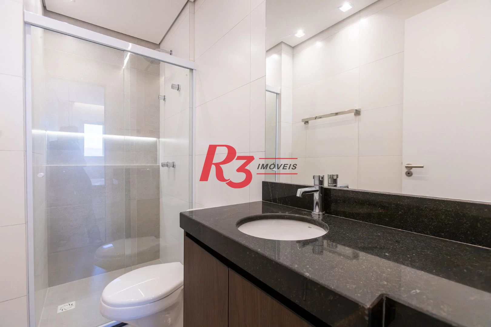 Apartamento com 2 dormitórios para alugar, 56 m² por R$ 5.500,02/mês - Macuco - Santos/SP