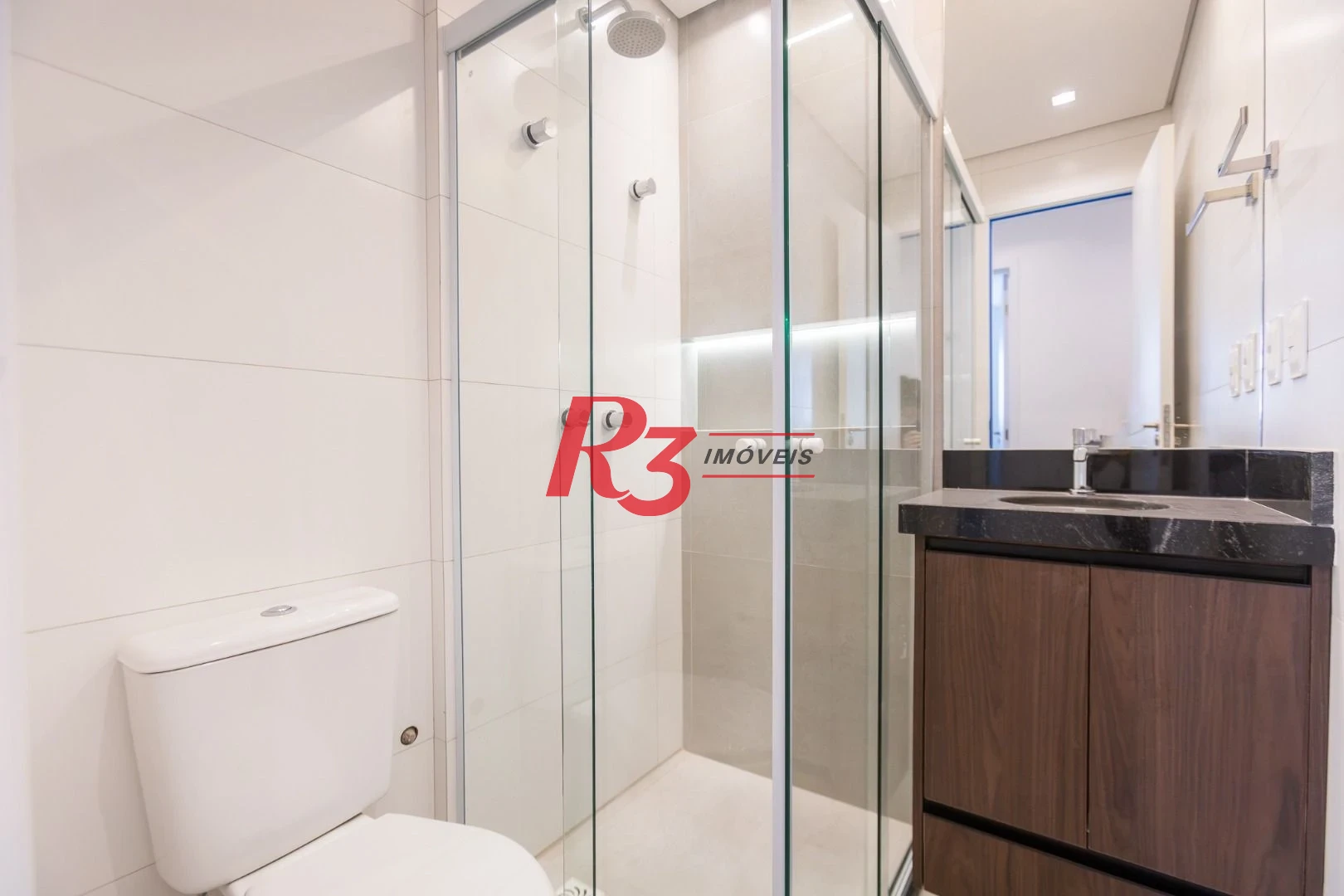 Apartamento com 2 dormitórios para alugar, 56 m² por R$ 5.500,02/mês - Macuco - Santos/SP