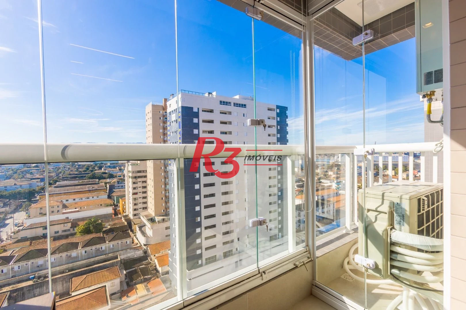Apartamento com 2 dormitórios para alugar, 56 m² por R$ 5.500,02/mês - Macuco - Santos/SP