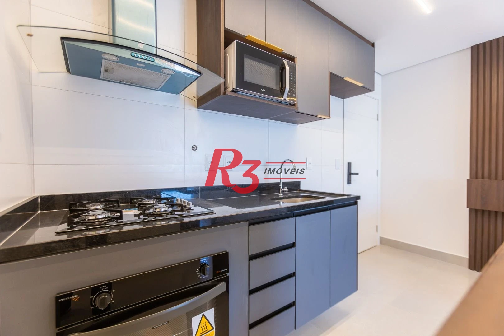 Apartamento com 2 dormitórios para alugar, 56 m² por R$ 4.800,02/mês - Macuco - Santos/SP