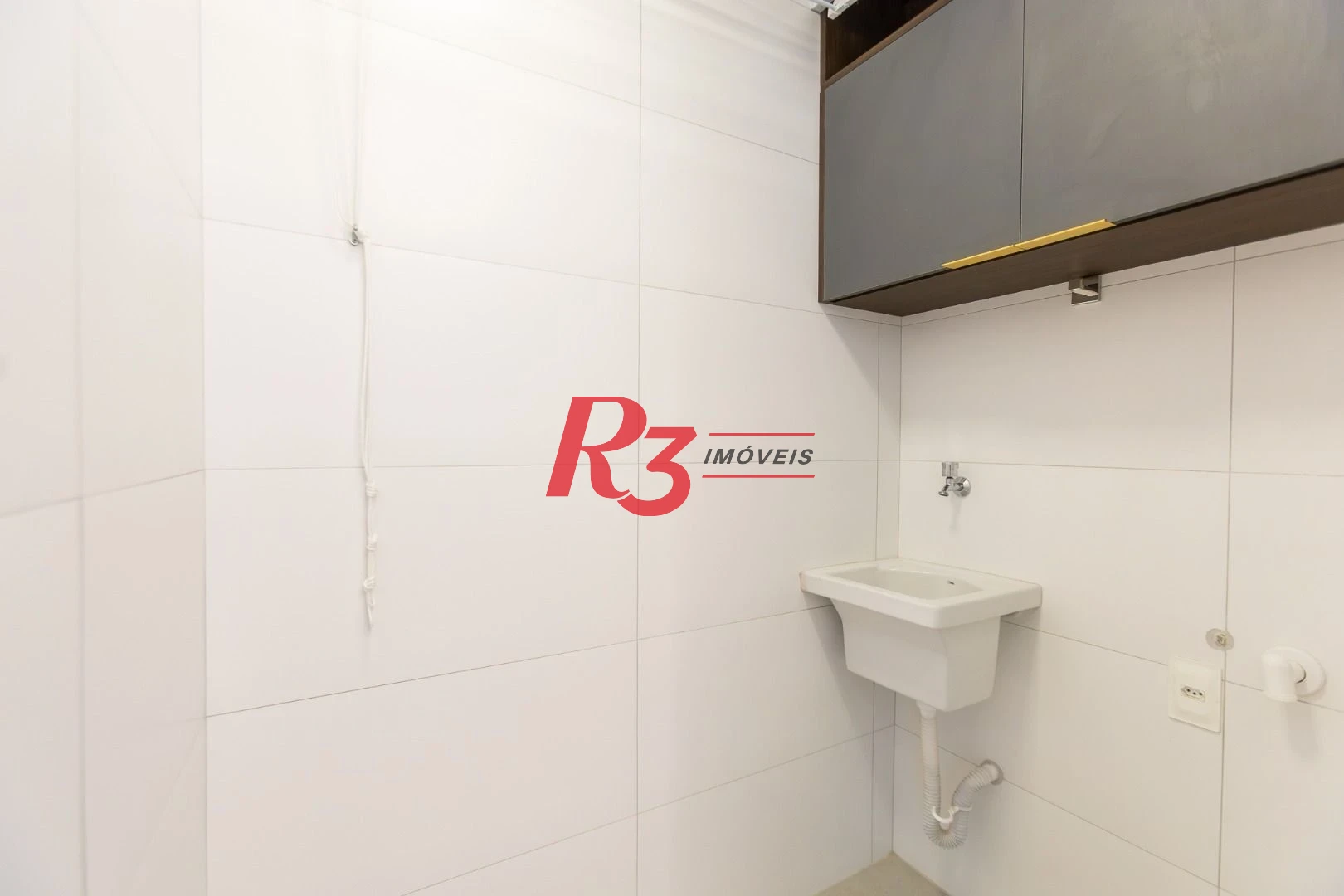 Apartamento com 2 dormitórios para alugar, 56 m² por R$ 4.800,02/mês - Macuco - Santos/SP
