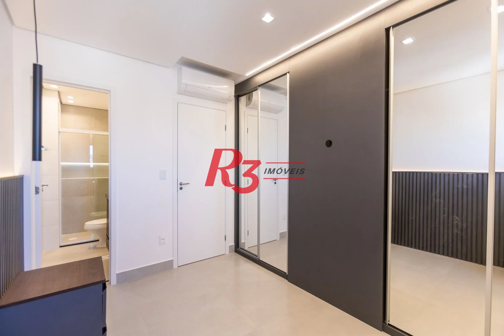 Apartamento com 2 dormitórios para alugar, 56 m² por R$ 4.800,02/mês - Macuco - Santos/SP