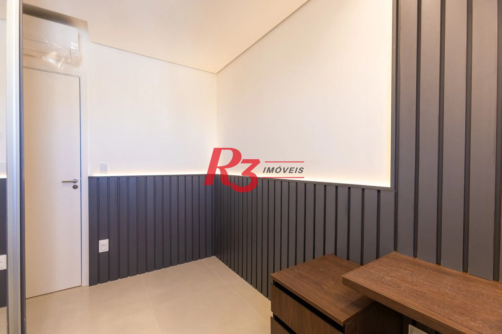 Apartamento com 2 dormitórios para alugar, 56 m² por R$ 4.800,02/mês - Macuco - Santos/SP