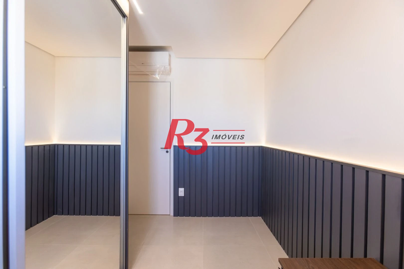 Apartamento com 2 dormitórios para alugar, 56 m² por R$ 4.800,02/mês - Macuco - Santos/SP