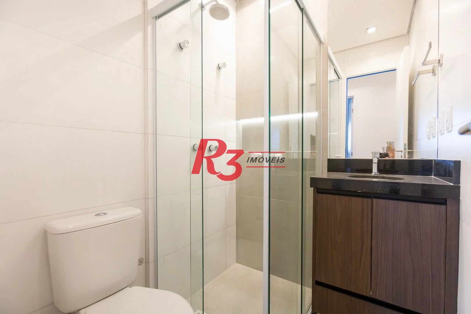 Apartamento com 2 dormitórios para alugar, 56 m² por R$ 4.800,02/mês - Macuco - Santos/SP