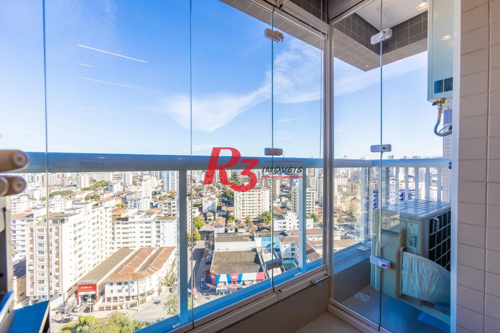Apartamento com 2 dormitórios para alugar, 56 m² por R$ 4.800,02/mês - Macuco - Santos/SP