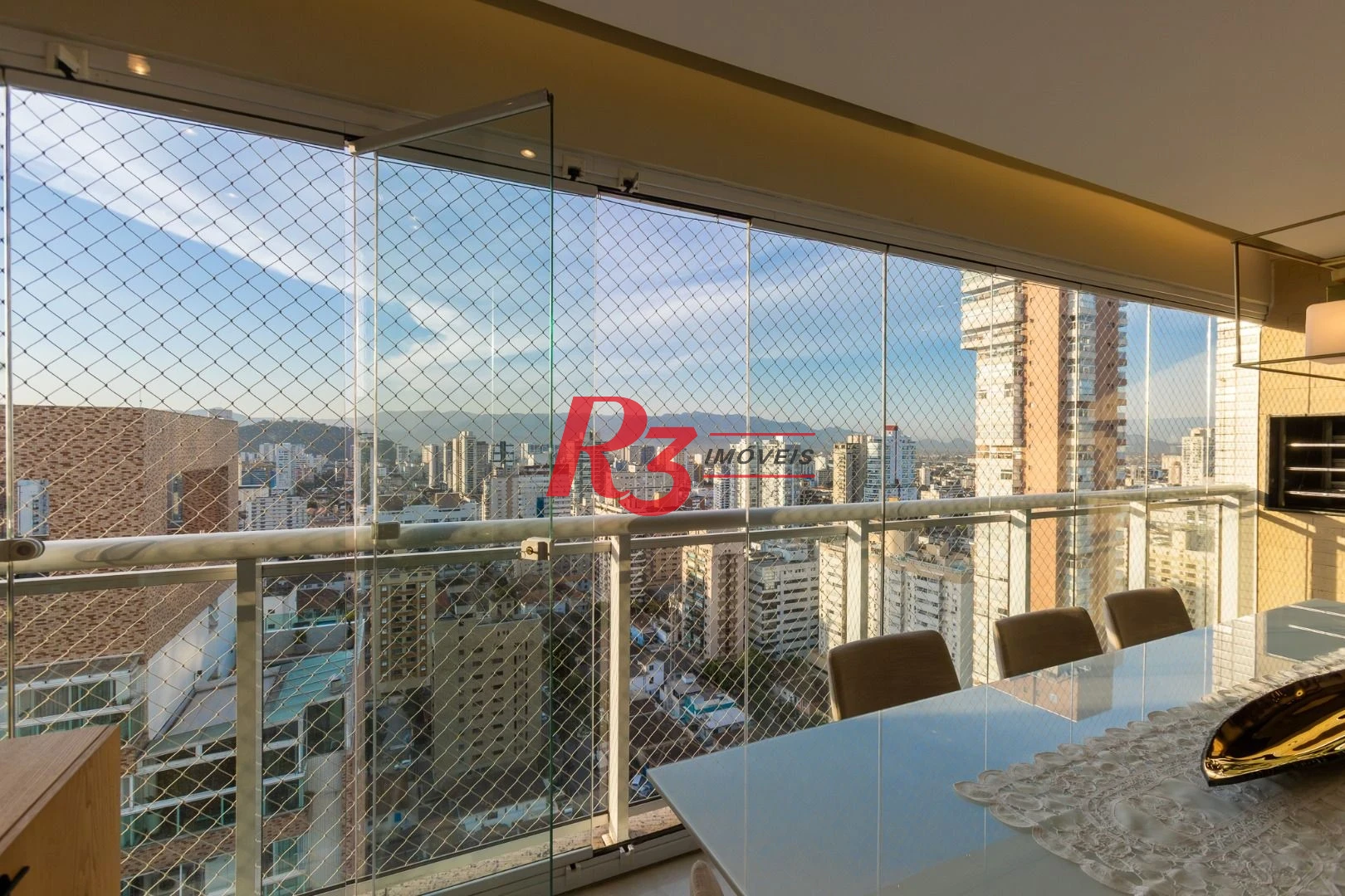 Apartamento com 4 dormitórios à venda, 180 m² por R$ 3.400.000,00 - Gonzaga - Santos/SP