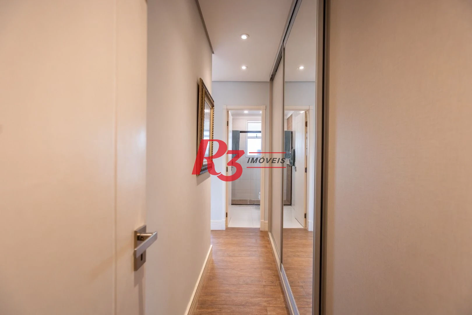 Apartamento com 4 dormitórios à venda, 180 m² por R$ 3.400.000,00 - Gonzaga - Santos/SP