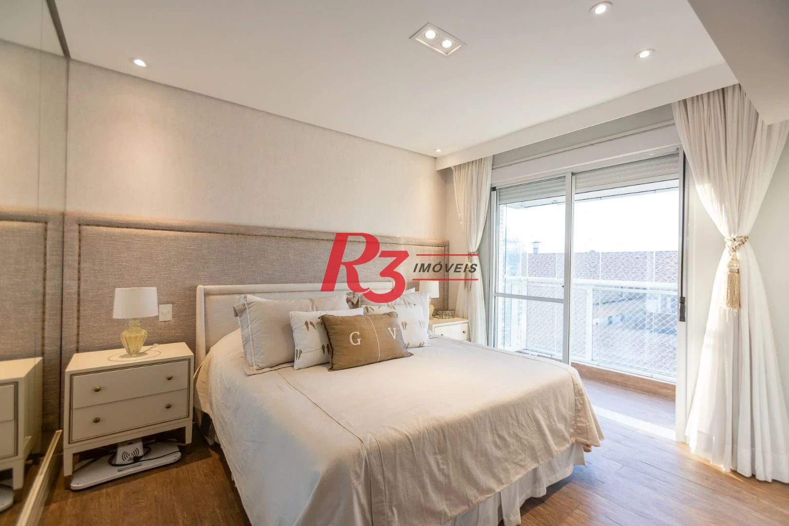 Apartamento com 4 dormitórios à venda, 180 m² por R$ 3.400.000,00 - Gonzaga - Santos/SP