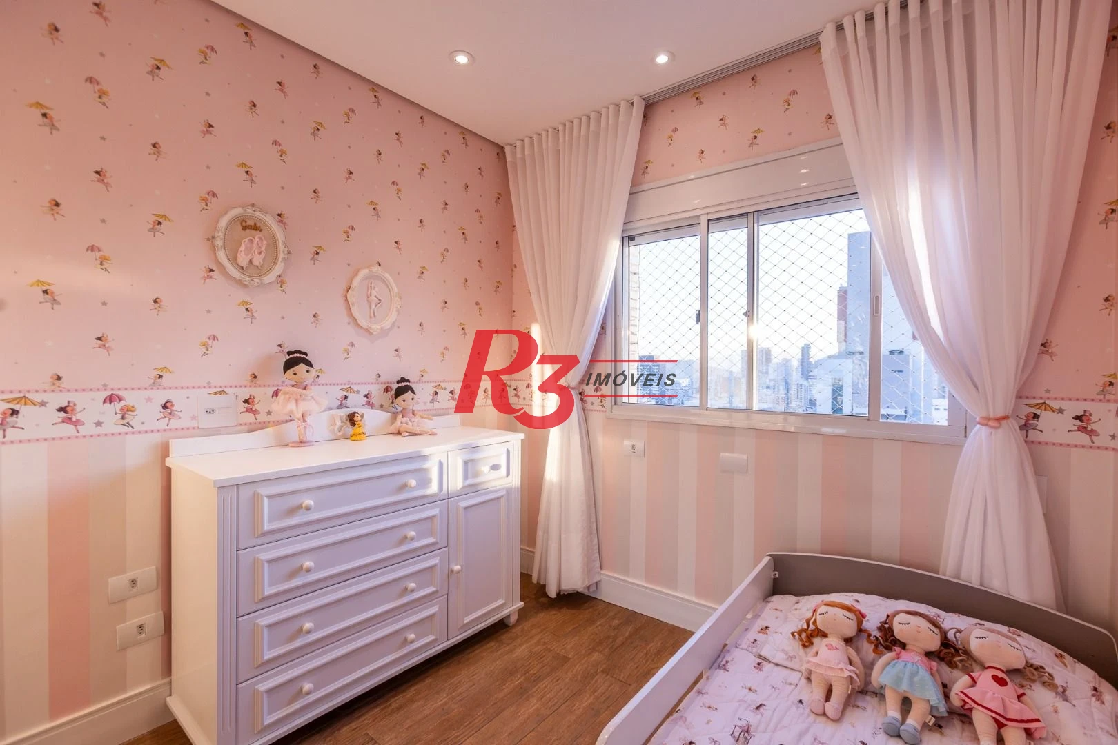 Apartamento com 4 dormitórios à venda, 180 m² por R$ 3.400.000,00 - Gonzaga - Santos/SP