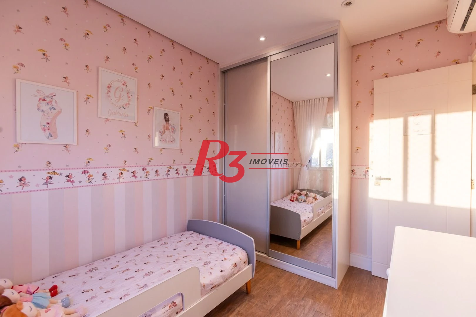 Apartamento com 4 dormitórios à venda, 180 m² por R$ 3.400.000,00 - Gonzaga - Santos/SP