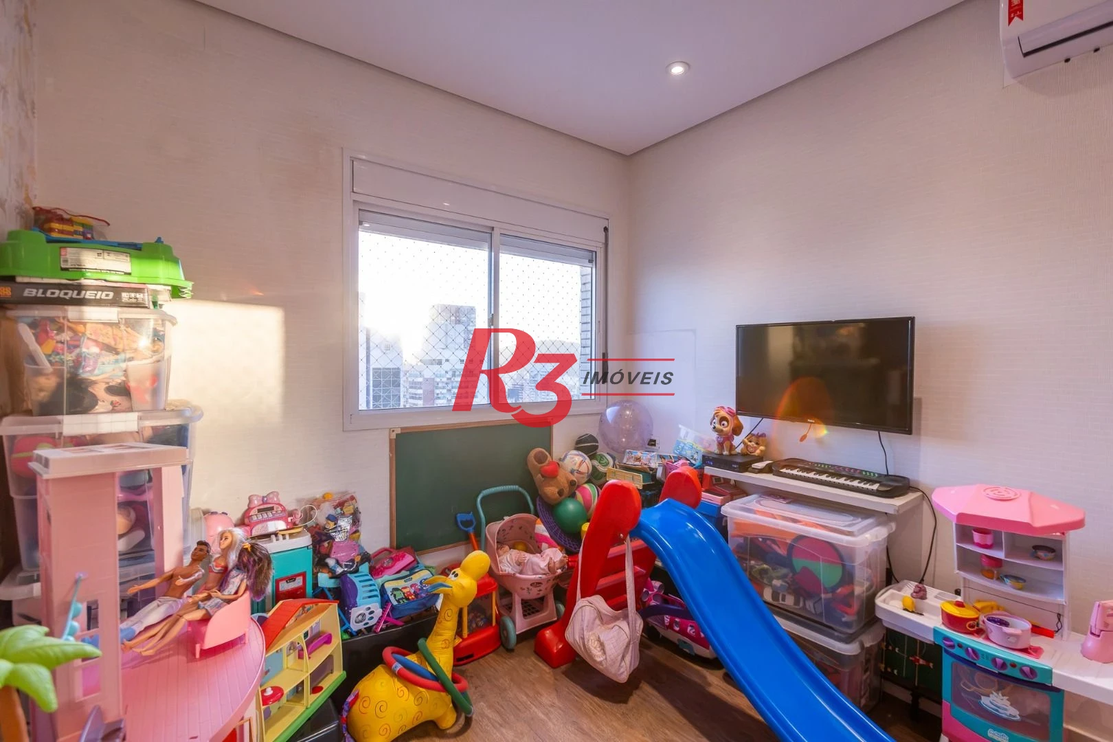 Apartamento com 4 dormitórios à venda, 180 m² por R$ 3.400.000,00 - Gonzaga - Santos/SP