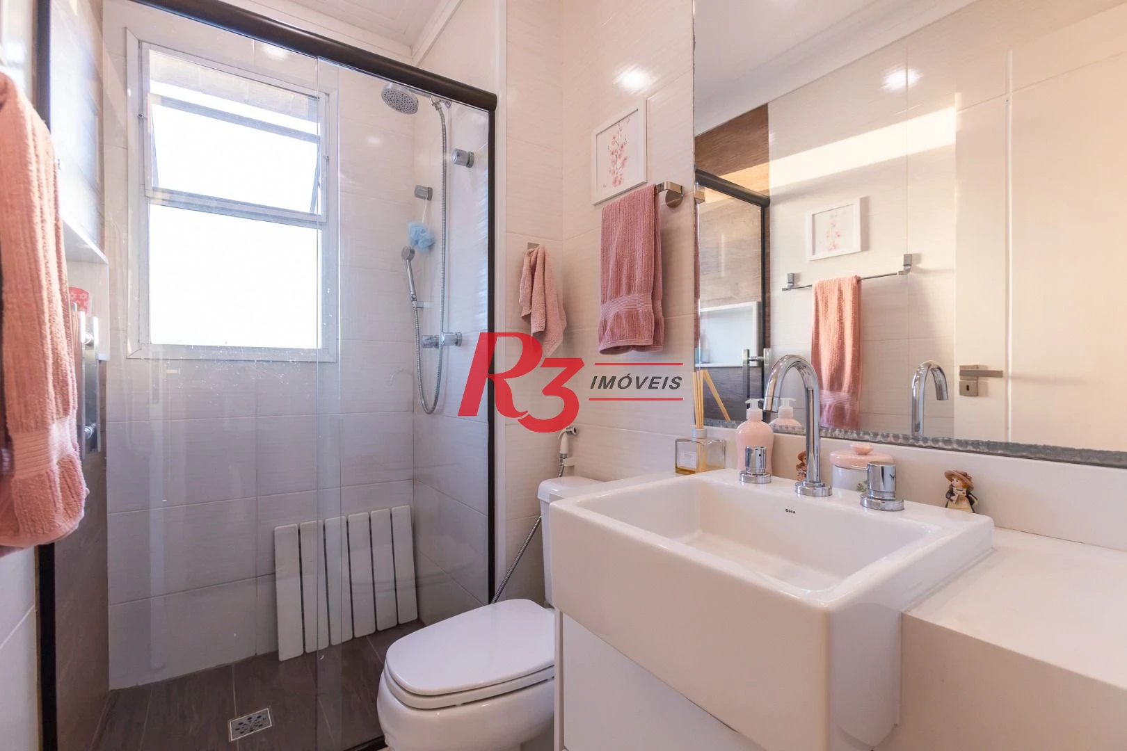 Apartamento com 4 dormitórios à venda, 180 m² por R$ 3.400.000,00 - Gonzaga - Santos/SP