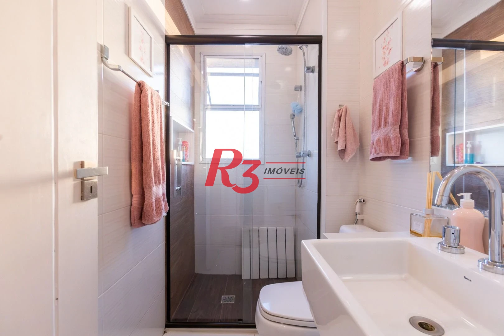 Apartamento com 4 dormitórios à venda, 180 m² por R$ 3.400.000,00 - Gonzaga - Santos/SP