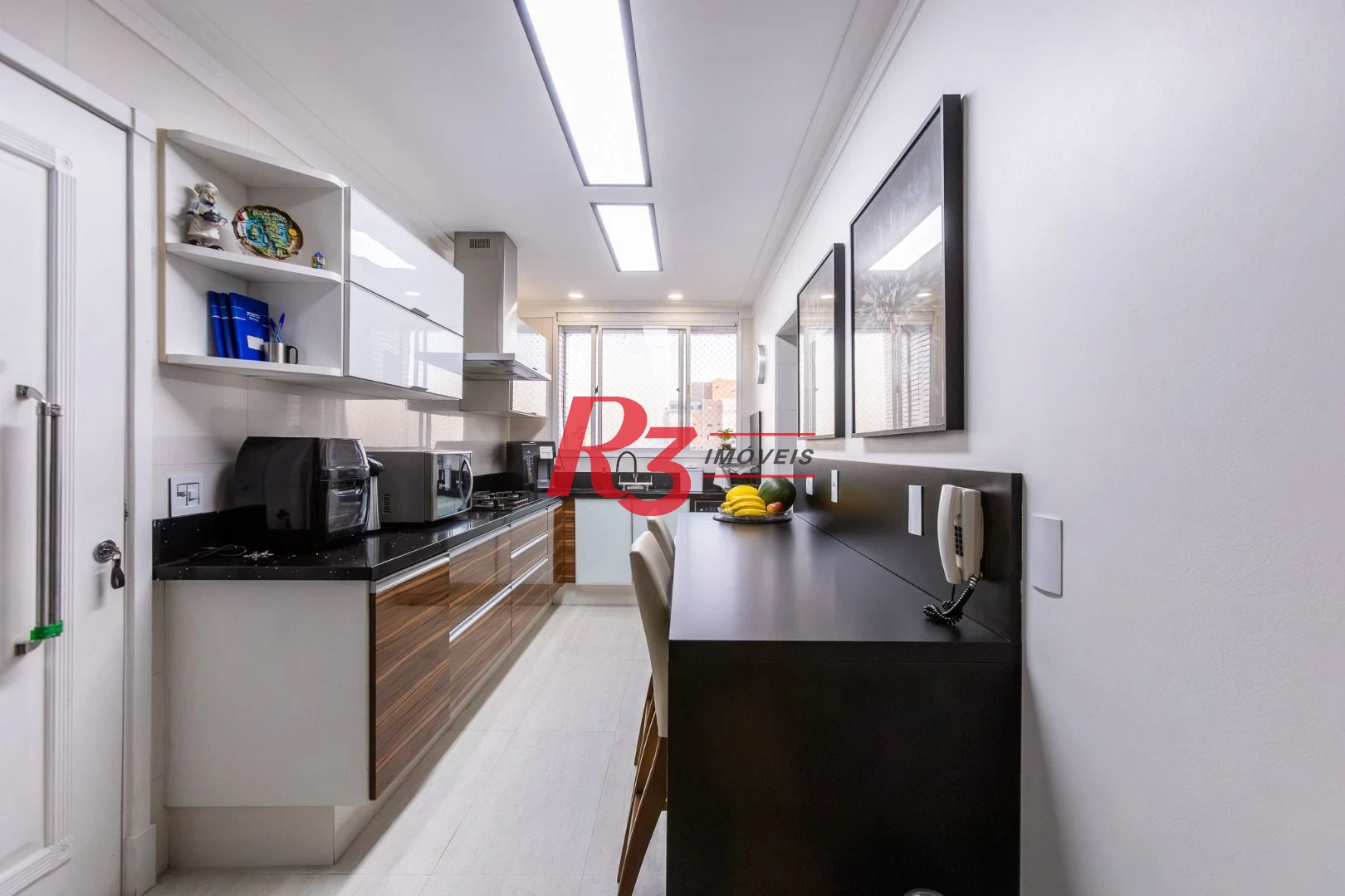 Apartamento com 4 dormitórios à venda, 180 m² por R$ 3.400.000,00 - Gonzaga - Santos/SP