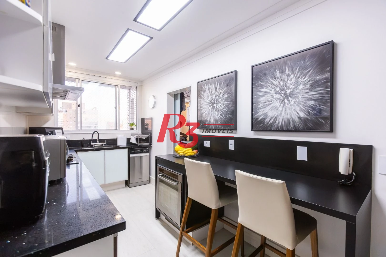 Apartamento com 4 dormitórios à venda, 180 m² por R$ 3.400.000,00 - Gonzaga - Santos/SP