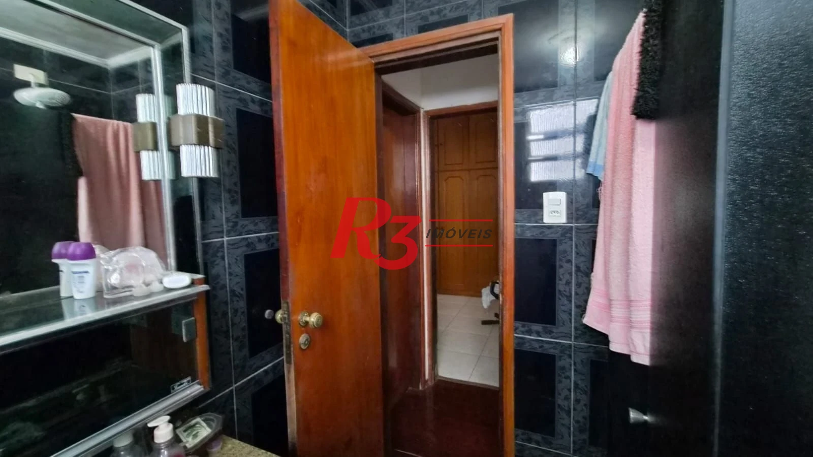 Apartamento com 3 dormitórios à venda, 131 m² por R$ 850.000,00 - Marapé - Santos/SP