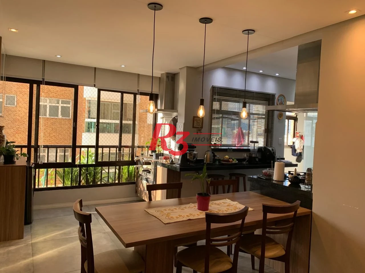 Apartamento com 3 dormitórios à venda, 115 m² por R$ 1.400.000,00 - Gonzaga - Santos/SP
