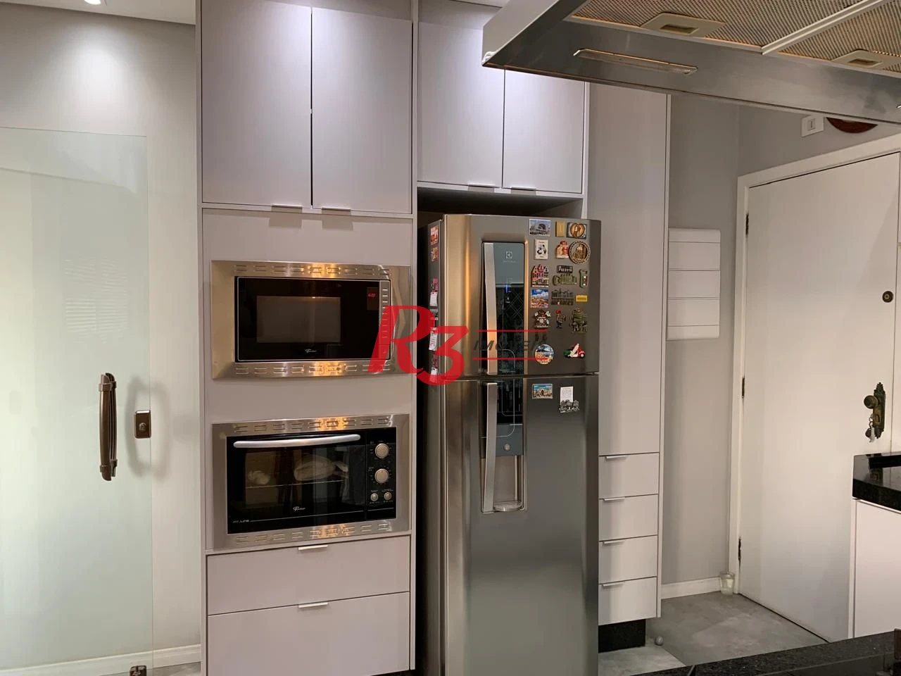 Apartamento com 3 dormitórios à venda, 115 m² por R$ 1.400.000,00 - Gonzaga - Santos/SP