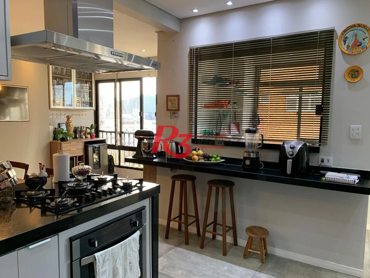 Apartamento com 3 dormitórios à venda, 115 m² por R$ 1.400.000,00 - Gonzaga - Santos/SP