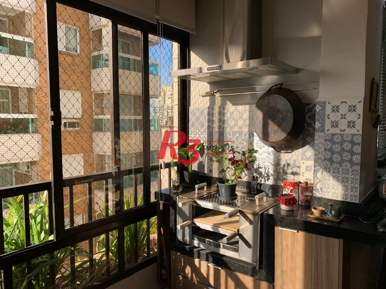 Apartamento com 3 dormitórios à venda, 115 m² por R$ 1.400.000,00 - Gonzaga - Santos/SP