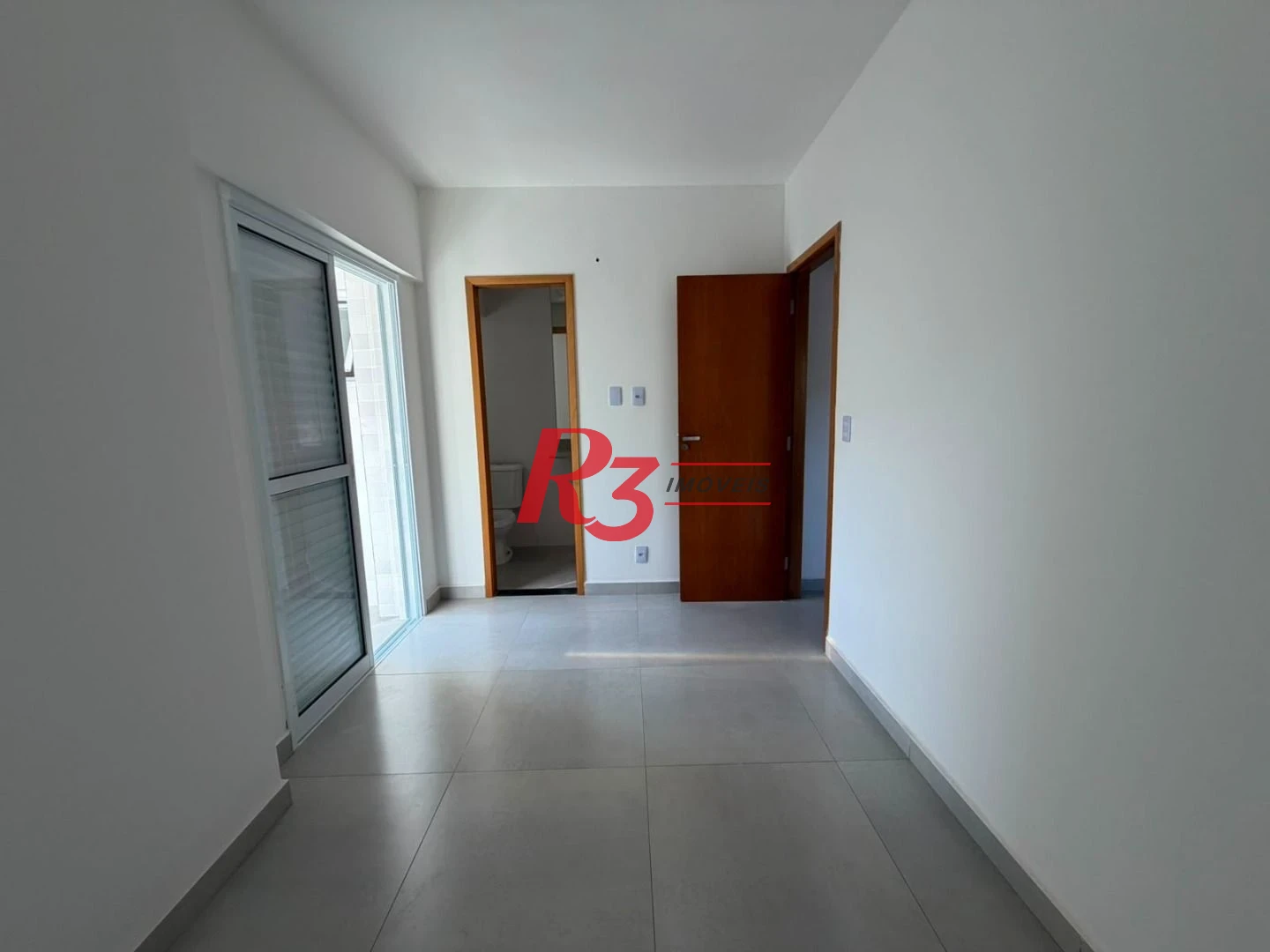 Apartamento com 2 dormitórios à venda, 65 m² por R$ 685.000,00 - Marapé - Santos/SP