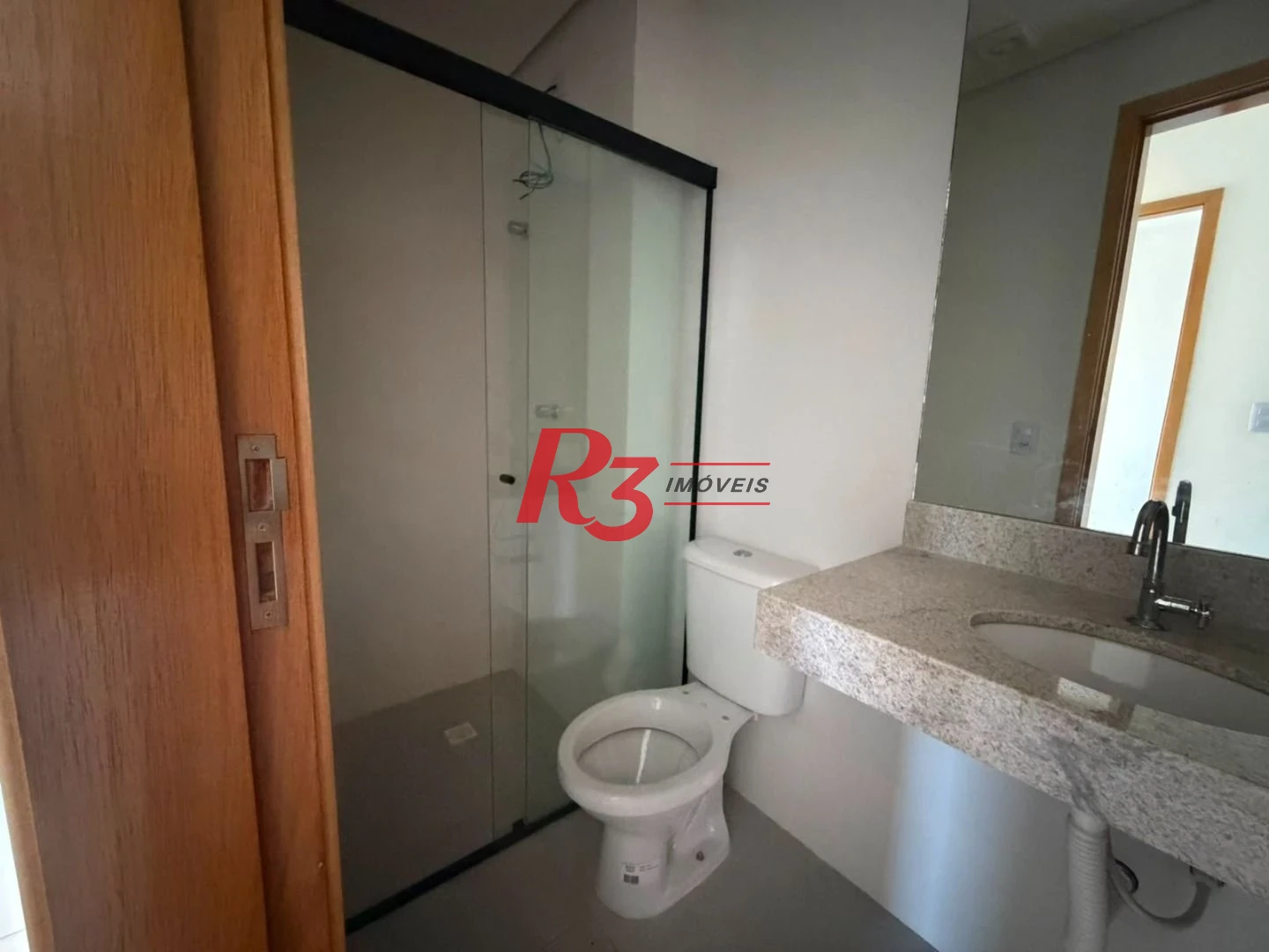 Apartamento com 2 dormitórios à venda, 65 m² por R$ 685.000,00 - Marapé - Santos/SP