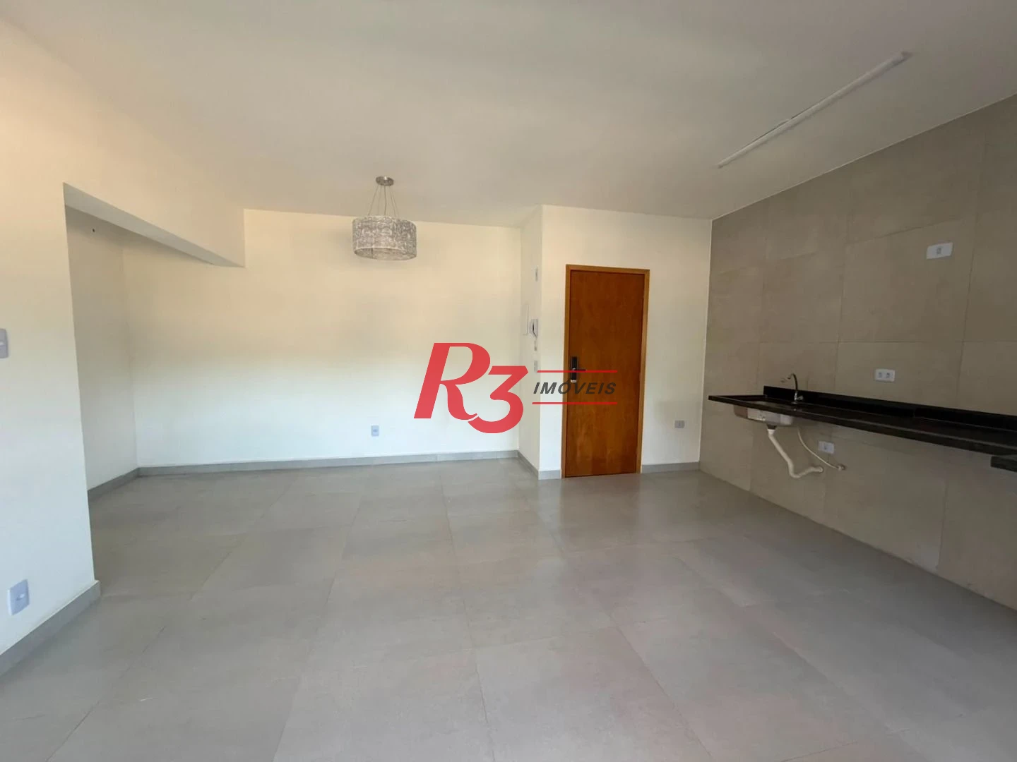 Apartamento com 2 dormitórios à venda, 65 m² por R$ 685.000,00 - Marapé - Santos/SP