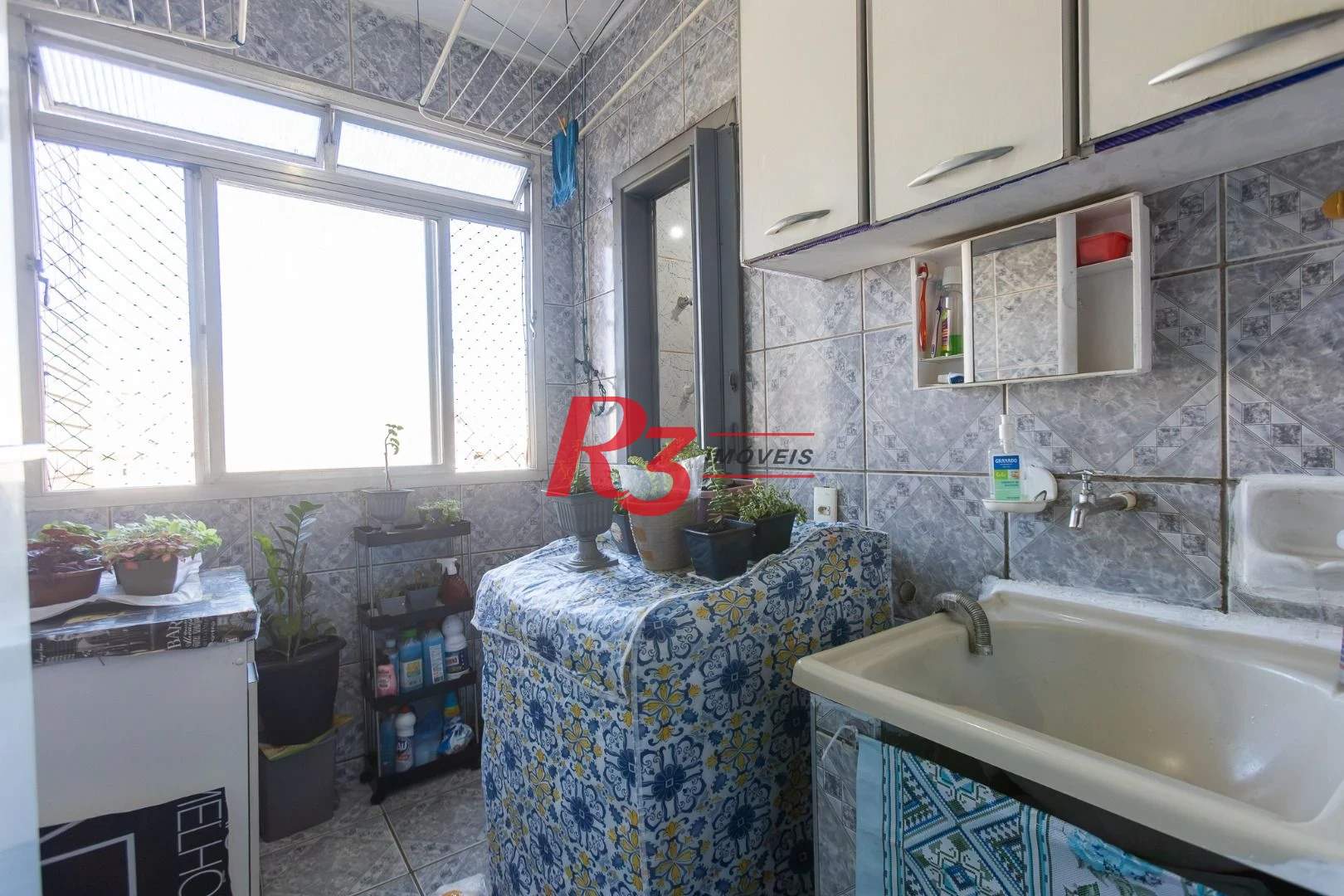 Apartamento com 2 dormitórios à venda, 75 m² por R$ 545.000,00 - Campo Grande - Santos/SP