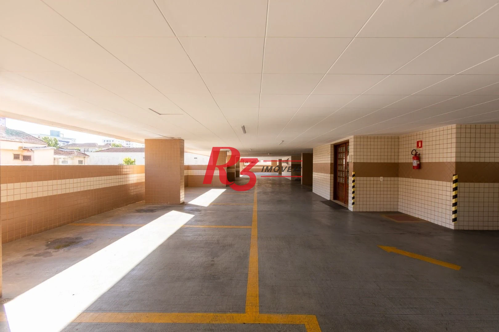 Apartamento com 2 dormitórios à venda, 75 m² por R$ 545.000,00 - Campo Grande - Santos/SP