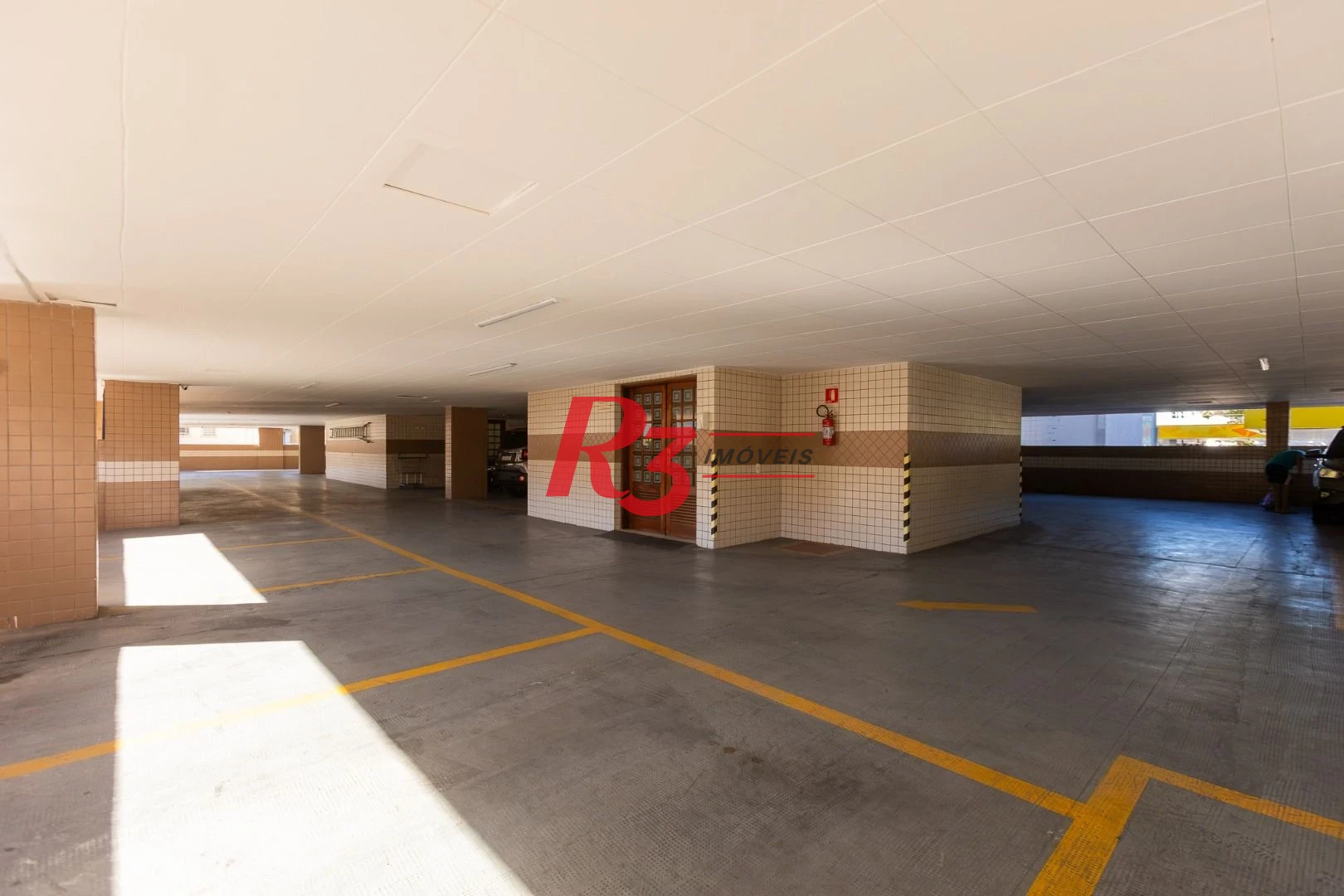 Apartamento com 2 dormitórios à venda, 75 m² por R$ 545.000,00 - Campo Grande - Santos/SP