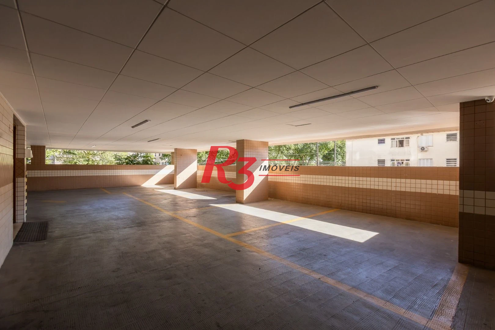 Apartamento com 2 dormitórios à venda, 75 m² por R$ 545.000,00 - Campo Grande - Santos/SP
