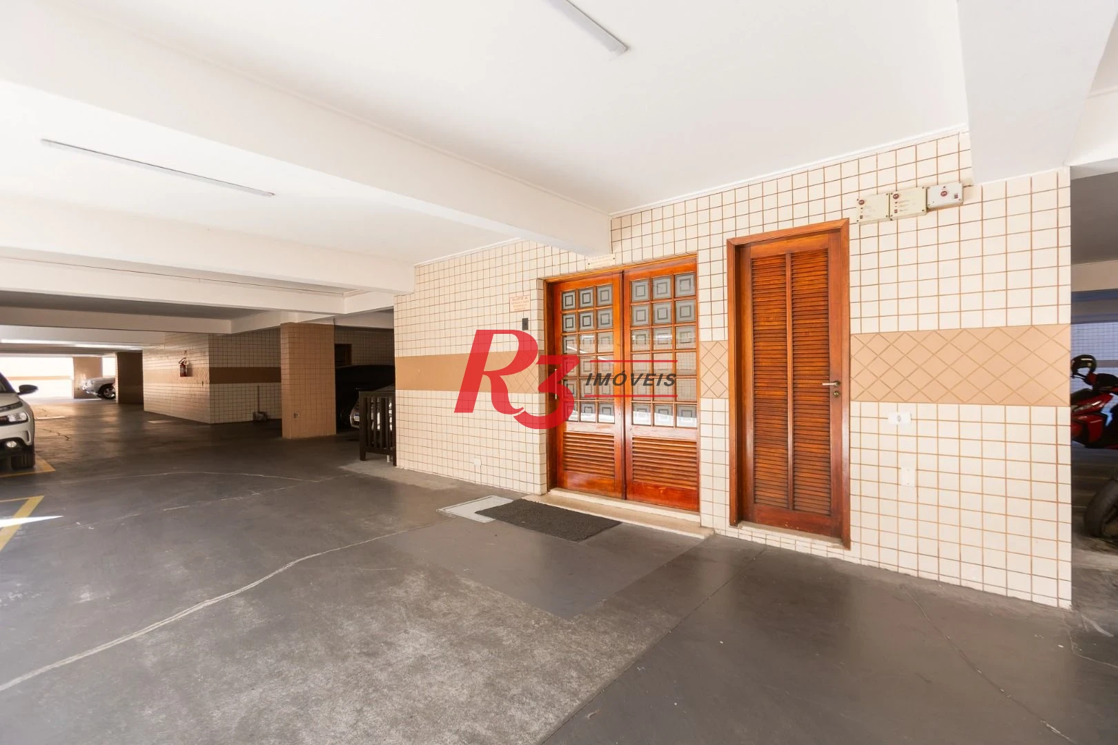 Apartamento com 2 dormitórios à venda, 75 m² por R$ 545.000,00 - Campo Grande - Santos/SP