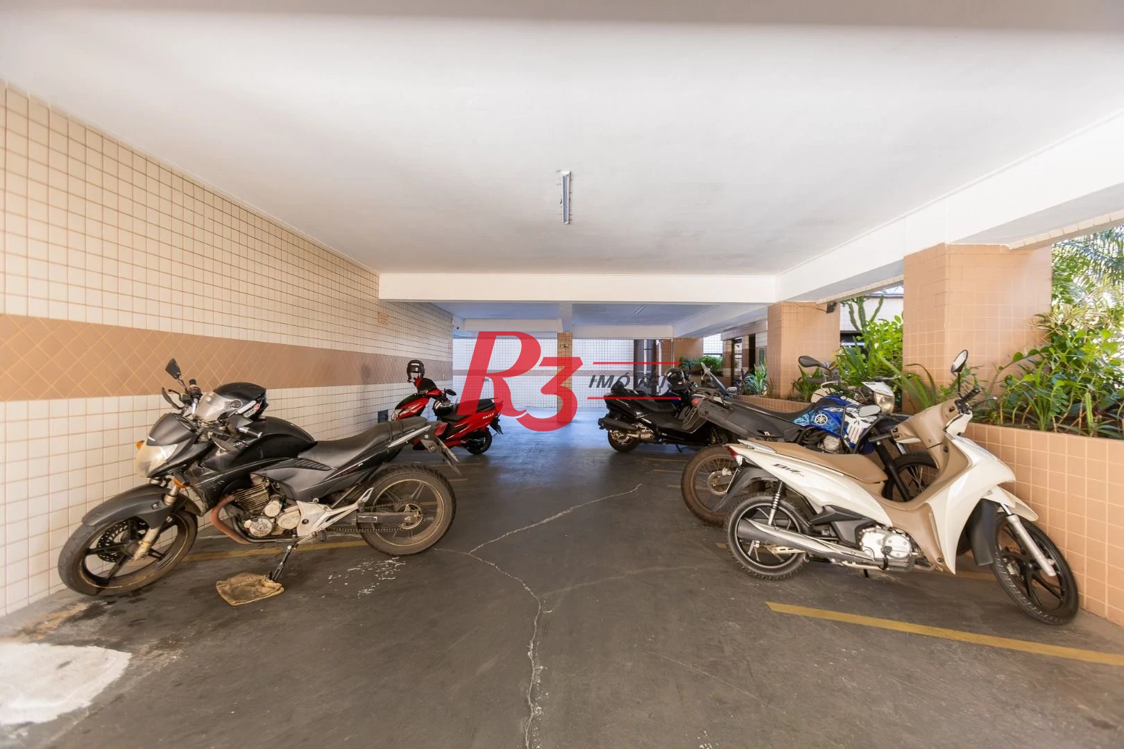 Apartamento com 2 dormitórios à venda, 75 m² por R$ 545.000,00 - Campo Grande - Santos/SP