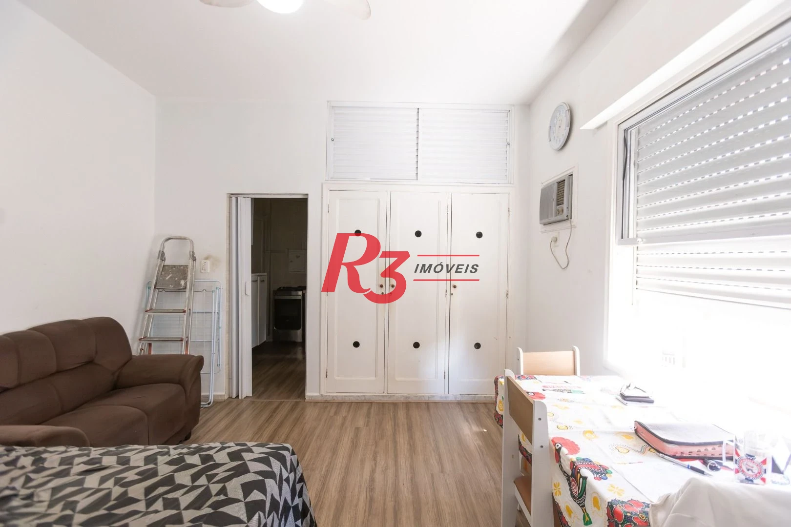 Kitnet com 1 dormitório à venda, 30 m² por R$ 300.000,00 - Gonzaga - Santos/SP