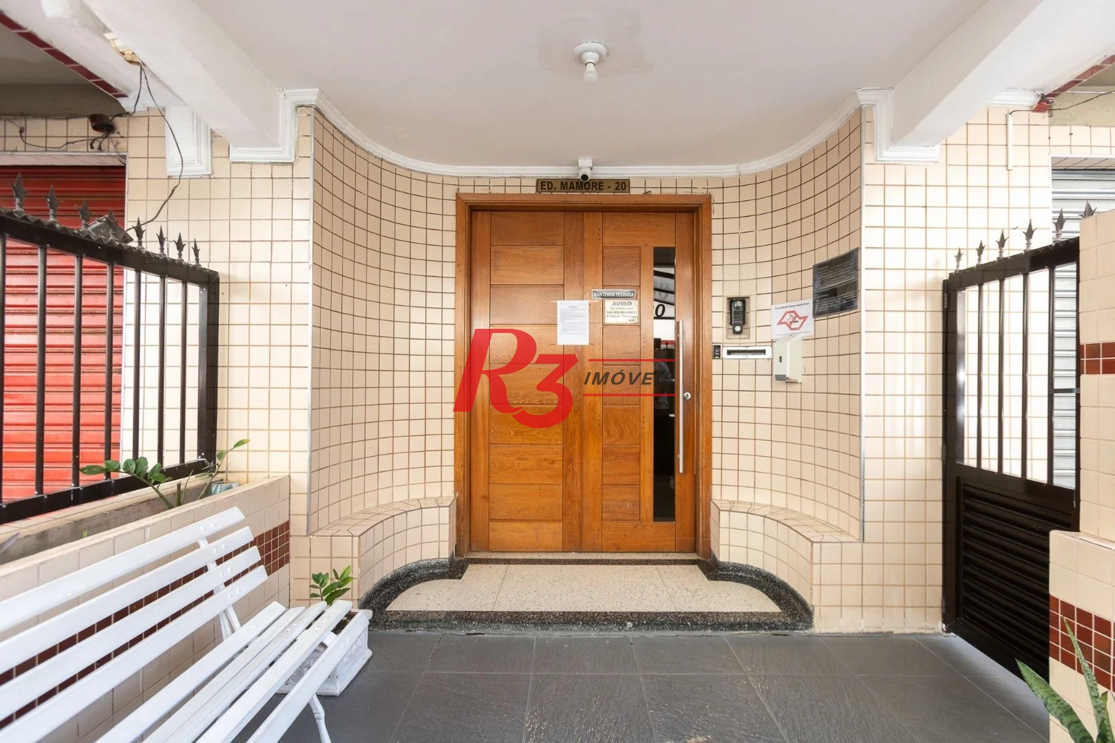 Kitnet com 1 dormitório à venda, 30 m² por R$ 300.000,00 - Gonzaga - Santos/SP