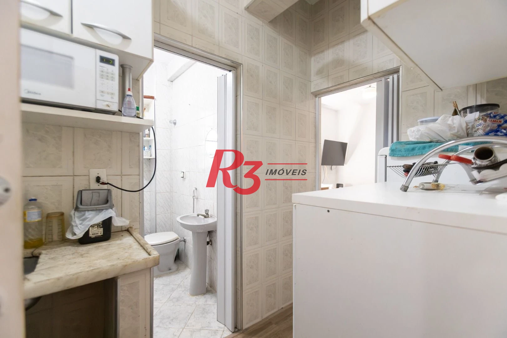 Kitnet com 1 dormitório à venda, 30 m² por R$ 300.000,00 - Gonzaga - Santos/SP