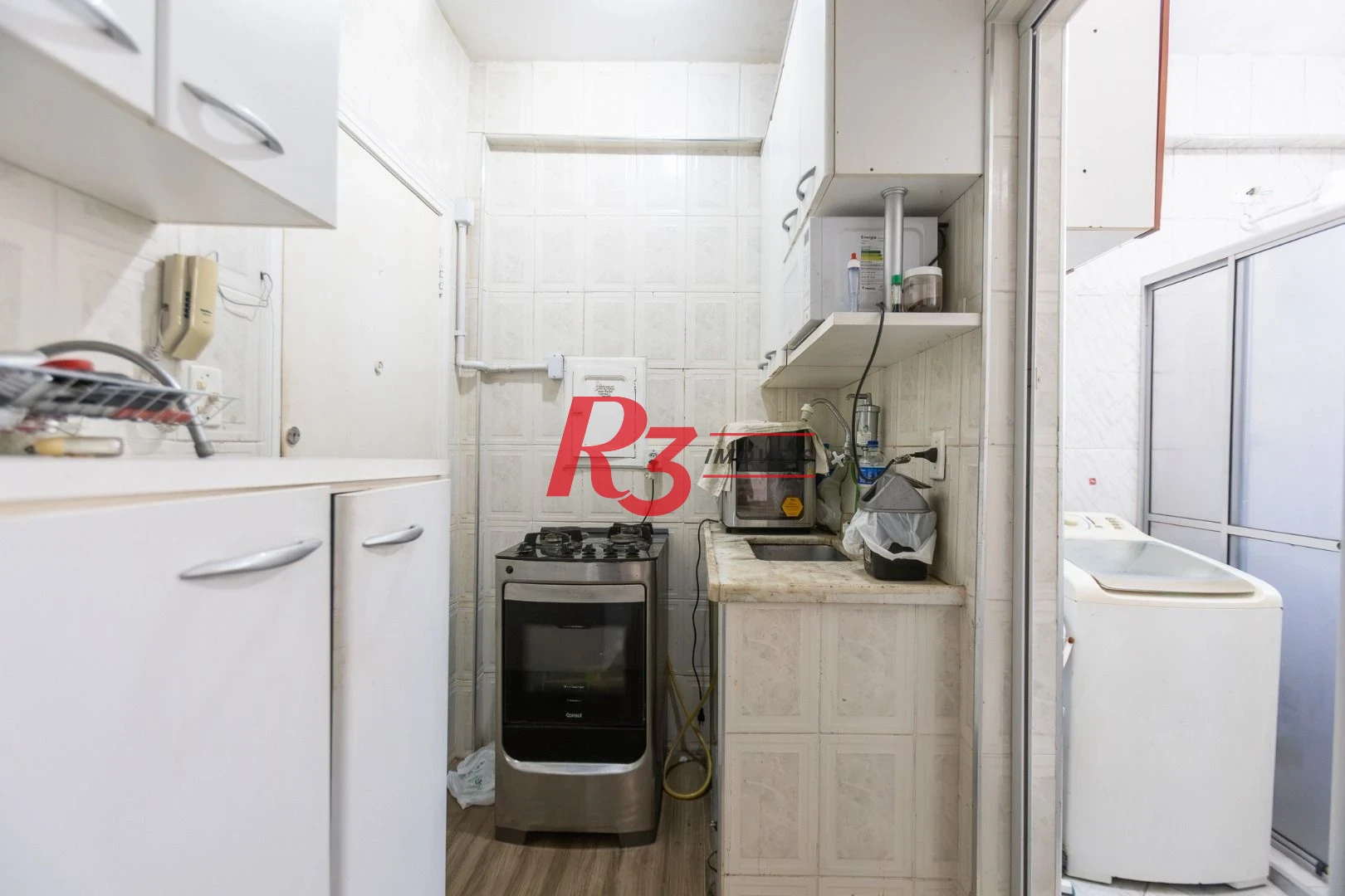 Kitnet com 1 dormitório à venda, 30 m² por R$ 300.000,00 - Gonzaga - Santos/SP