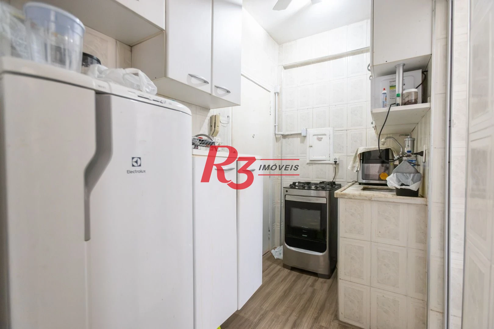 Kitnet com 1 dormitório à venda, 30 m² por R$ 300.000,00 - Gonzaga - Santos/SP