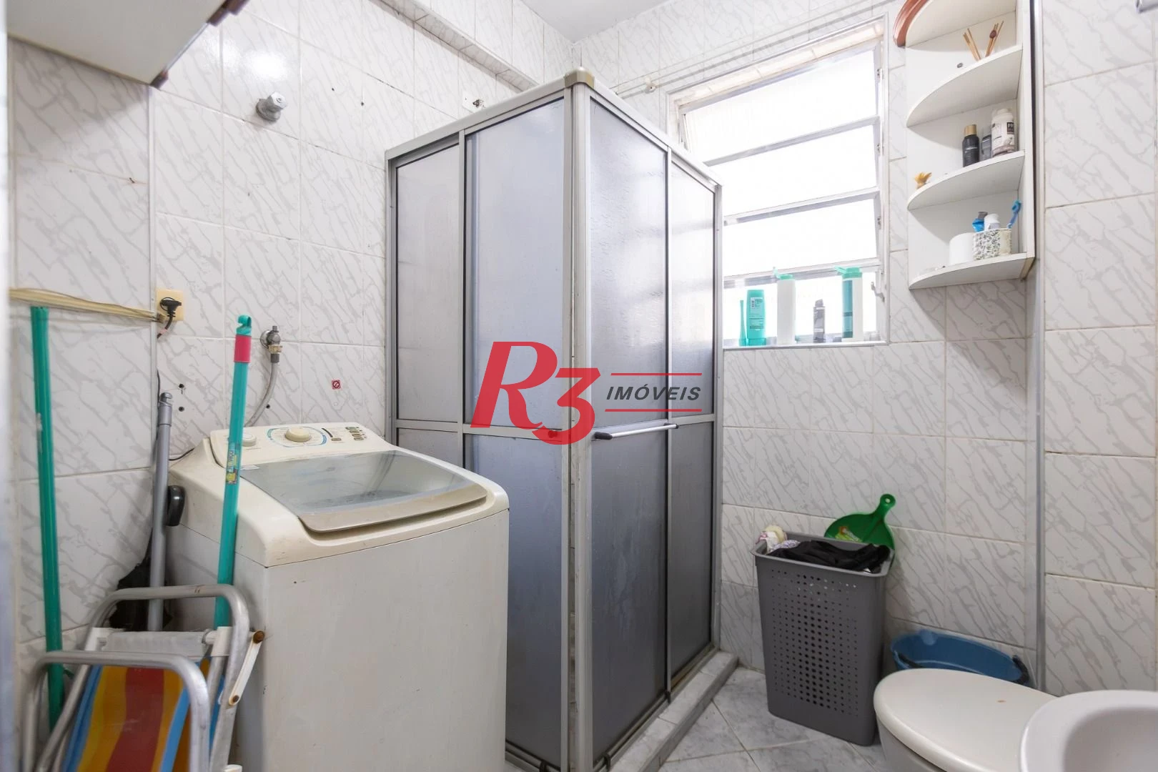 Kitnet com 1 dormitório à venda, 30 m² por R$ 300.000,00 - Gonzaga - Santos/SP