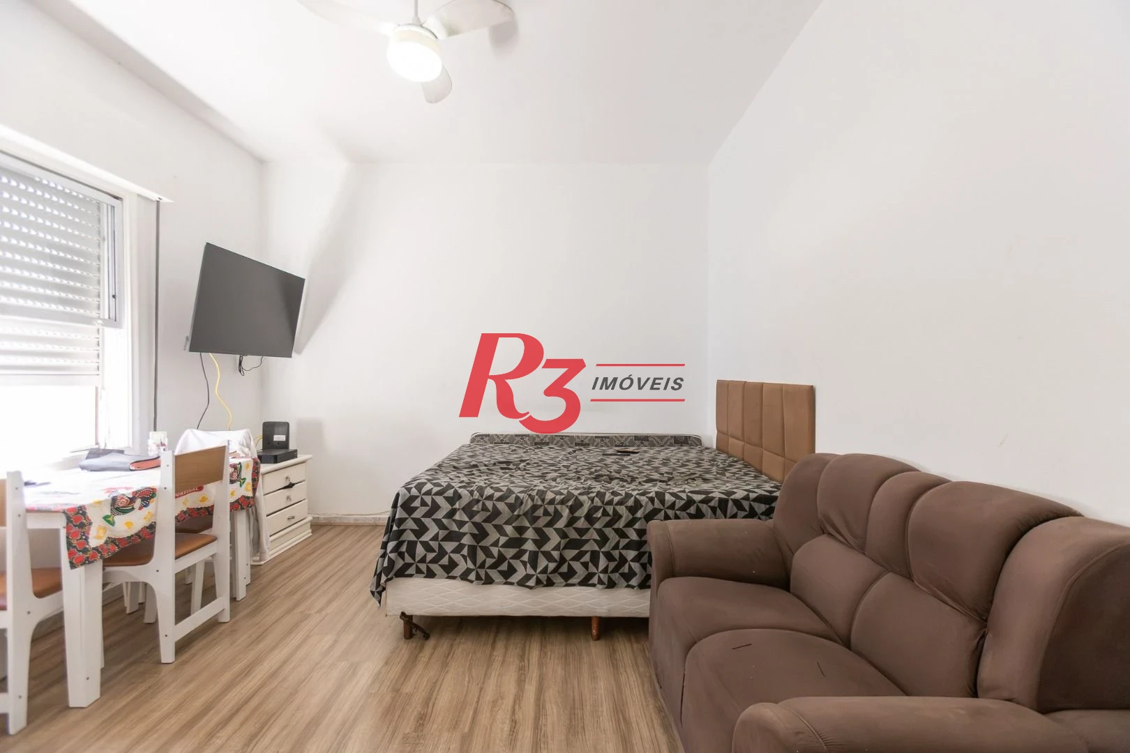 Kitnet com 1 dormitório à venda, 30 m² por R$ 300.000,00 - Gonzaga - Santos/SP