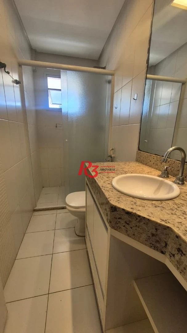 Oportunidade para locação, 2 quartos, 2 sacadas grandes, 3 wcs, lazer completo e 1 vaga demarcada, rico em planejados! Oportunidade!!!