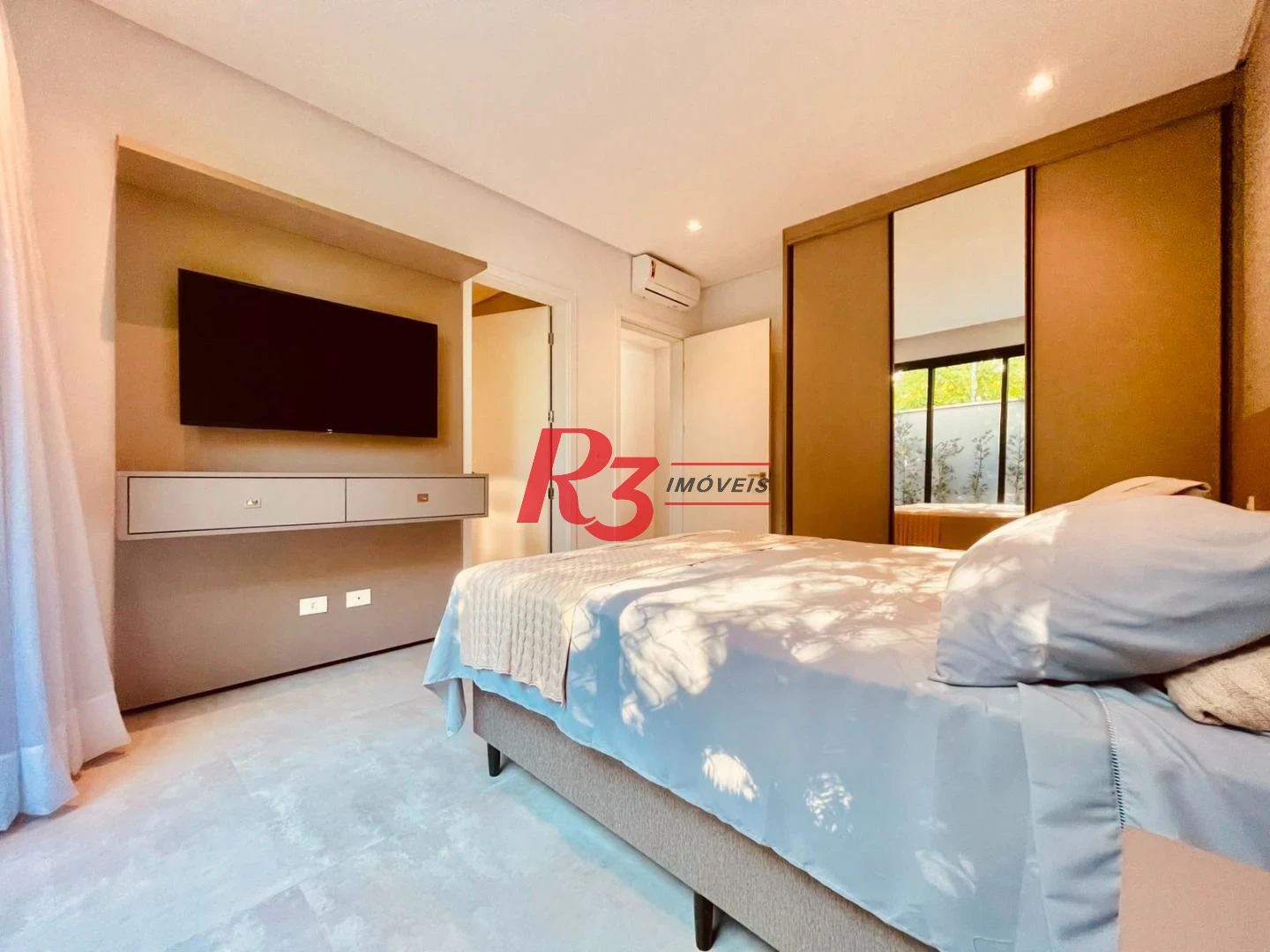 Casa com 4 dormitórios à venda, 400 m² por R$ 10.500.000,00 - Acapulco - Guarujá/SP