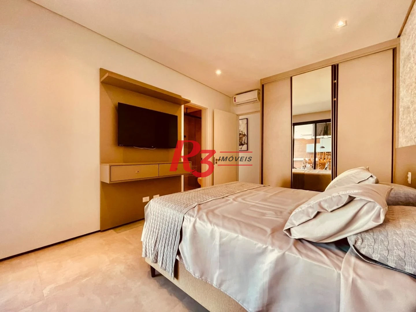 Casa com 4 dormitórios à venda, 400 m² por R$ 10.500.000,00 - Acapulco - Guarujá/SP